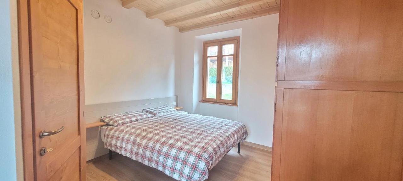 Traditional Mountain Loft In 15Min From Como Lake Appartement Barzio Buitenkant foto